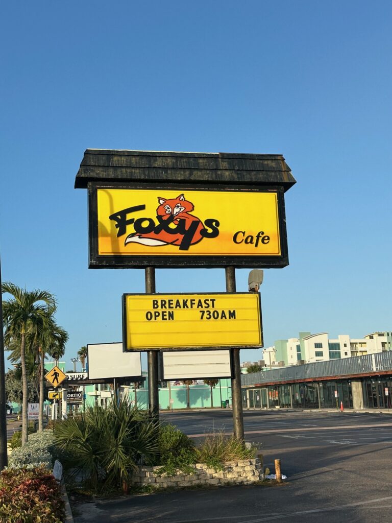 foxys cafe 02 768x1024